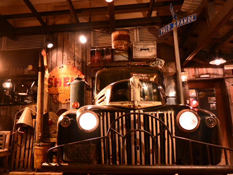 スタイリッシュなガレージインテリアのアイデア集